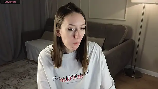 Snapshot of cutienaughtygirl chatting on 11/22/25, 08:35 cutienaughtygirl online show from 11/22/25, 08:35