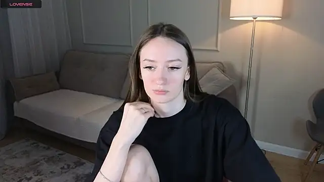 cutienaughtygirl online show from 04/27/26, 08:45