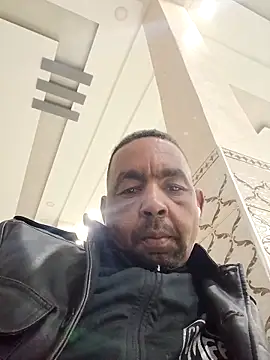 Snapshot of Bob_black chatting on 02/13/26, 06:48 Bob black online show from 02/13/26, 06:48