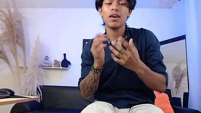 Snapshot of dreyk20 chatting on 09/23/25, 06:22 dreyk20 online show from 09/23/25, 06:22