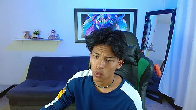 Snapshot of dreyk20 chatting on 11/13/25, 04:28 dreyk20 online show from 11/13/25, 04:28