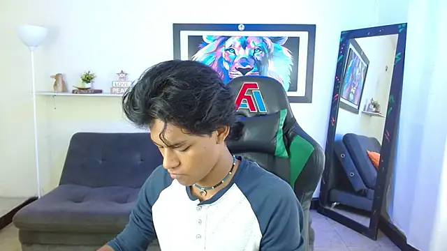 Snapshot of dreyk20 chatting on 11/22/25, 01:54 dreyk20 online show from 11/22/25, 01:54