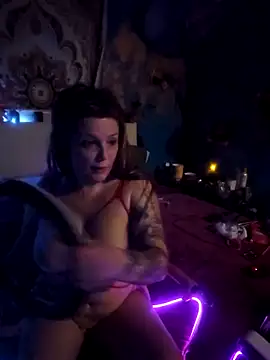 delish dahlia online show from 02/18/26, 07:15