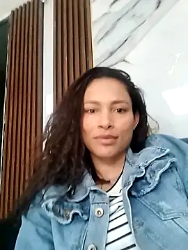 Snapshot of SofiaDelicia chatting on 12/19/25, 04:25 SofiaDelicia online show from 12/19/25, 04:25