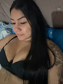 Snapshot of julianamascarada chatting on 11/11/25, 01:00 julianamascarada online show from 11/11/25, 01:00