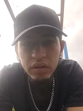 Snapshot of Tattoboy19cm chatting on 09/10/25, 01:00 Tattoboy19cm online show from 09/10/25, 01:00