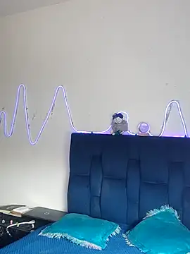 Snapshot of Tattoboy19cm chatting on 09/19/25, 05:24 Tattoboy19cm online show from 09/19/25, 05:24