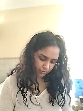 cute indianxo online show from 02/10/26, 07:23