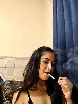 cute indianxo online show from 05/04/26, 08:16