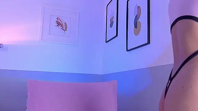 cutepetitee online show from 02/16/26, 07:43