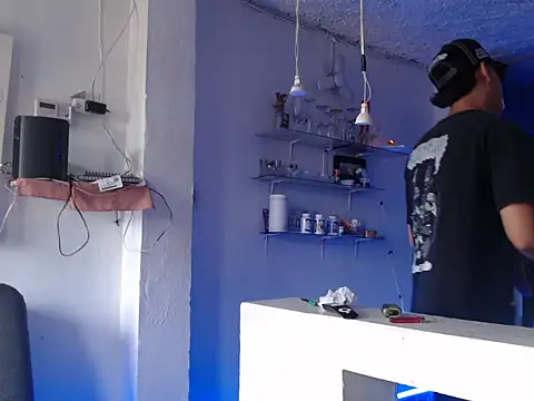 dani titan320 online show from 11/13/25, 06:18