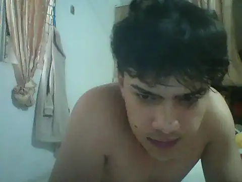 dani titan320 online show from 12/03/25, 08:18