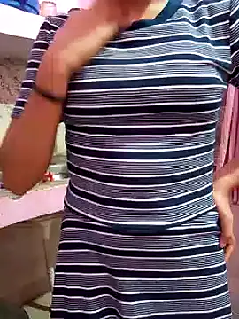 Snapshot of laleela1 chatting on 09/19/25, 10:16 laleela1 online show from 09/19/25, 10:16