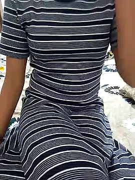 Snapshot of laleela1 chatting on 10/06/25, 01:19 laleela1 online show from 10/06/25, 01:19