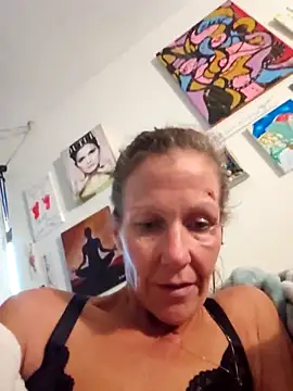 PhynneNicole online show from 11/08/25, 10:08