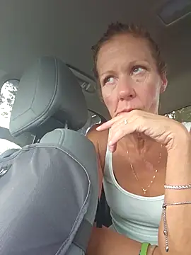 PhynneNicole online show from 11/27/25, 04:31