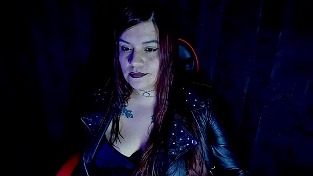 Snapshot of Moon_Dark520 chatting on 11/24/25, 04:34 Moon Dark520 online show from 11/24/25, 04:34