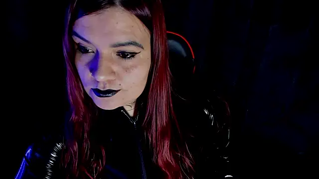 Snapshot of Moon_Dark520 chatting on 11/25/25, 03:50 Moon Dark520 online show from 11/25/25, 03:50