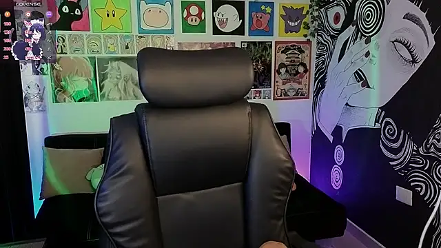 Snapshot of Yuhwan_ chatting on 11/27/25, 05:48 Yuhwan online show from 11/27/25, 05:48