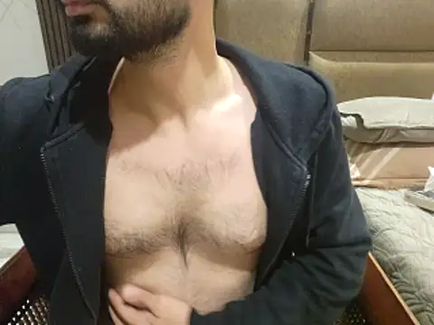 Snapshot of mlove902 chatting on 02/15/26, 06:04 mlove902 online show from 02/15/26, 06:04