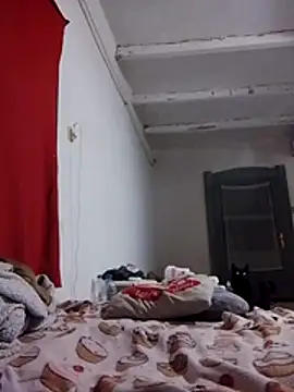 Themaskedgirl21 online show from 12/18/25, 05:19