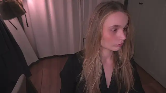 lisa schiele online show from 03/17/26, 08:23