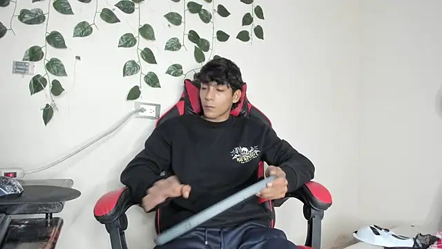 axel rousse2 online show from 10/29/25, 09:16