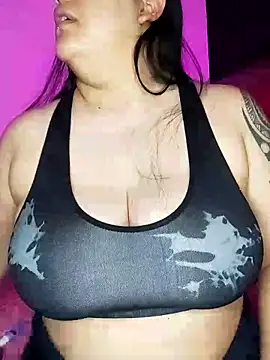 Snapshot of kittenFreyja_ chatting on 09/30/25, 11:10 kittenFreyja online show from 09/30/25, 11:10