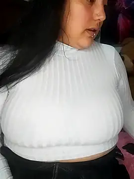 Snapshot of kittenFreyja_ chatting on 11/25/25, 11:27 kittenFreyja online show from 11/25/25, 11:27