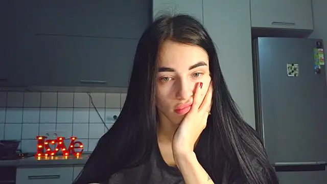 EvaMelnik online show from 11/04/25, 05:56