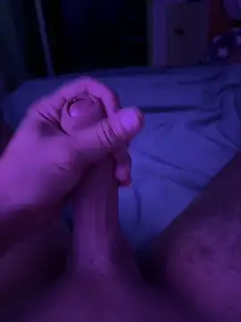 Snapshot of pioca1924 chatting on 10/14/25, 03:02 pioca1924 online show from 10/14/25, 03:02