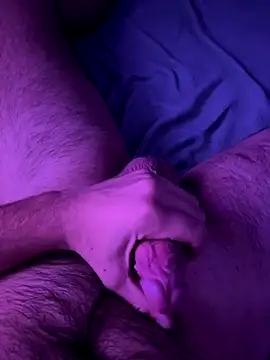 Snapshot of pioca1924 chatting on 10/26/25, 12:27 pioca1924 online show from 10/26/25, 12:27