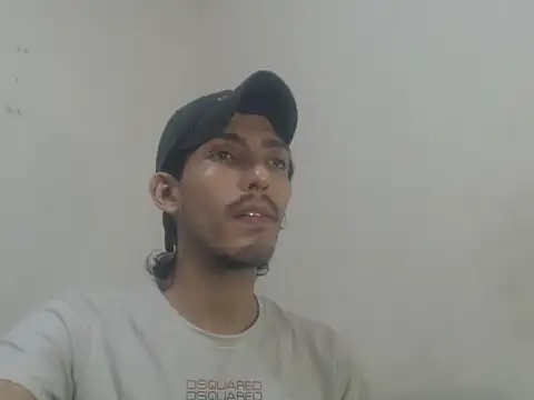 snackontime18 online show from 05/27/26, 03:03