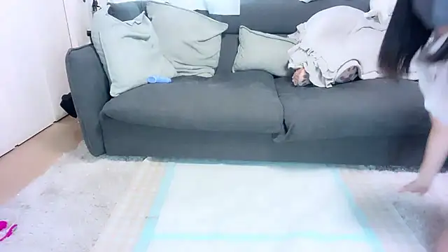 moemilk online show from 11/06/25, 01:06