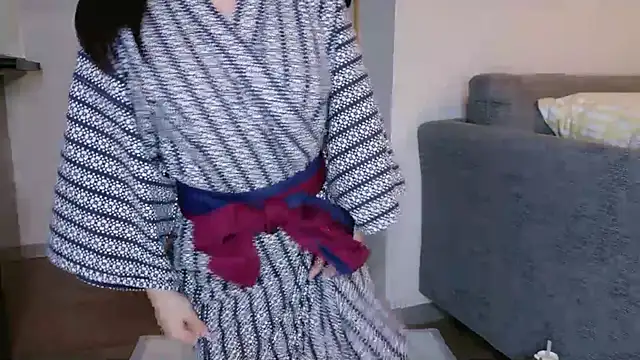 moemilk online show from 07/11/26, 12:13