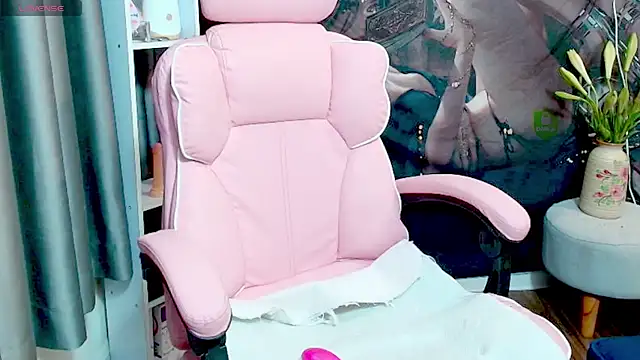 Cindy Cutiegirl online show from 11/05/25, 10:21