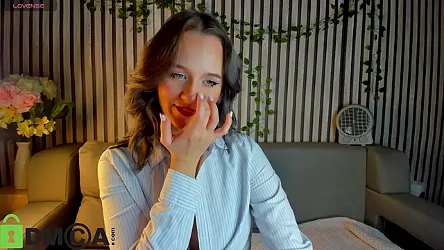 Snapshot of Casey_Sweeet chatting on 11/14/25, 05:33 Casey Sweeet online show from 11/14/25, 05:33