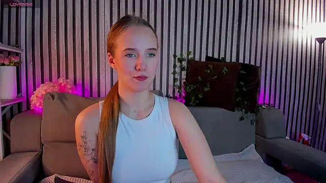 Casey Sweeet online show from 04/06/26, 01:12