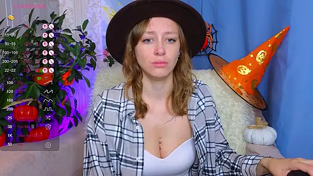 evashiny  online show from 10/31/25, 02:56