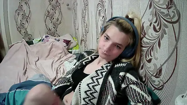 AlissaClark online show from 05/06/26, 08:47