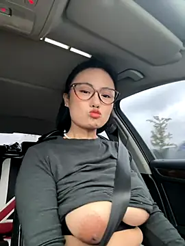 Snapshot of wen521 chatting on 10/10/25, 12:09 wen521 online show from 10/10/25, 12:09