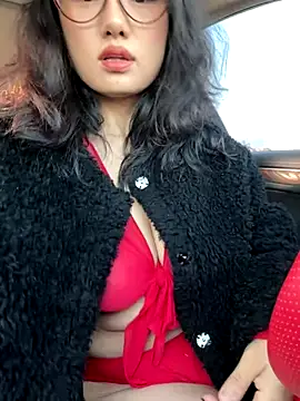 Snapshot of wen521 chatting on 12/01/25, 01:10 wen521 online show from 12/01/25, 01:10