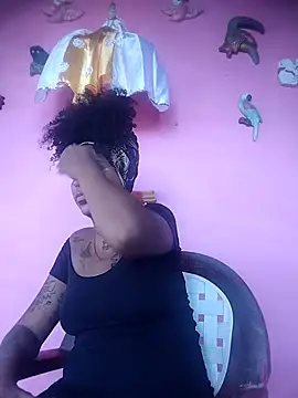 Snapshot of Vale_Nikol21 chatting on 07/15/26, 04:45 Vale Nikol21 online show from 07/15/26, 04:45