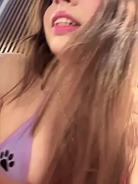 Snapshot of Anita-vega chatting on 02/15/26, 09:22 Anita-vega online show from 02/15/26, 09:22