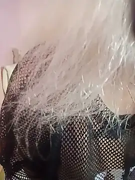 Snapshot of SquirtMilf00 chatting on 07/07/26, 03:20 SquirtMilf00 online show from 07/07/26, 03:20