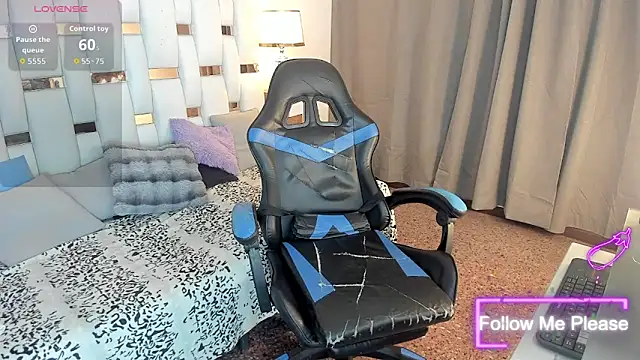 nextboywell1 online show from 03/17/26, 03:22