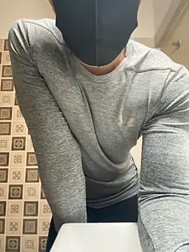 Snapshot of Atngt_69 chatting on 11/18/25, 04:11 Atngt 69 online show from 11/18/25, 04:11