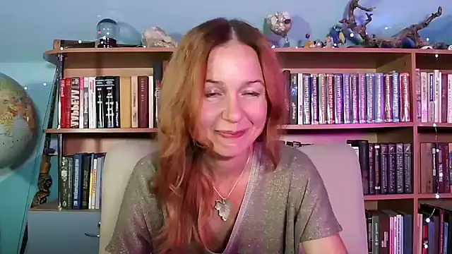 Foxilady357 online show from 09/19/25, 02:18