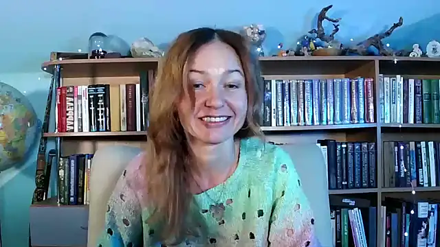 Foxilady357 online show from 10/28/25, 03:04