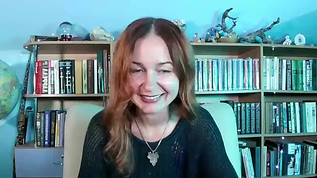 Foxilady357 online show from 11/23/25, 04:18